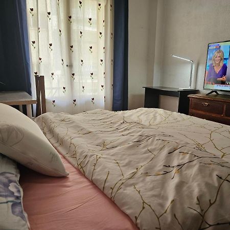 Bed and Breakfast Centrica Habitacion à Madrid Extérieur photo