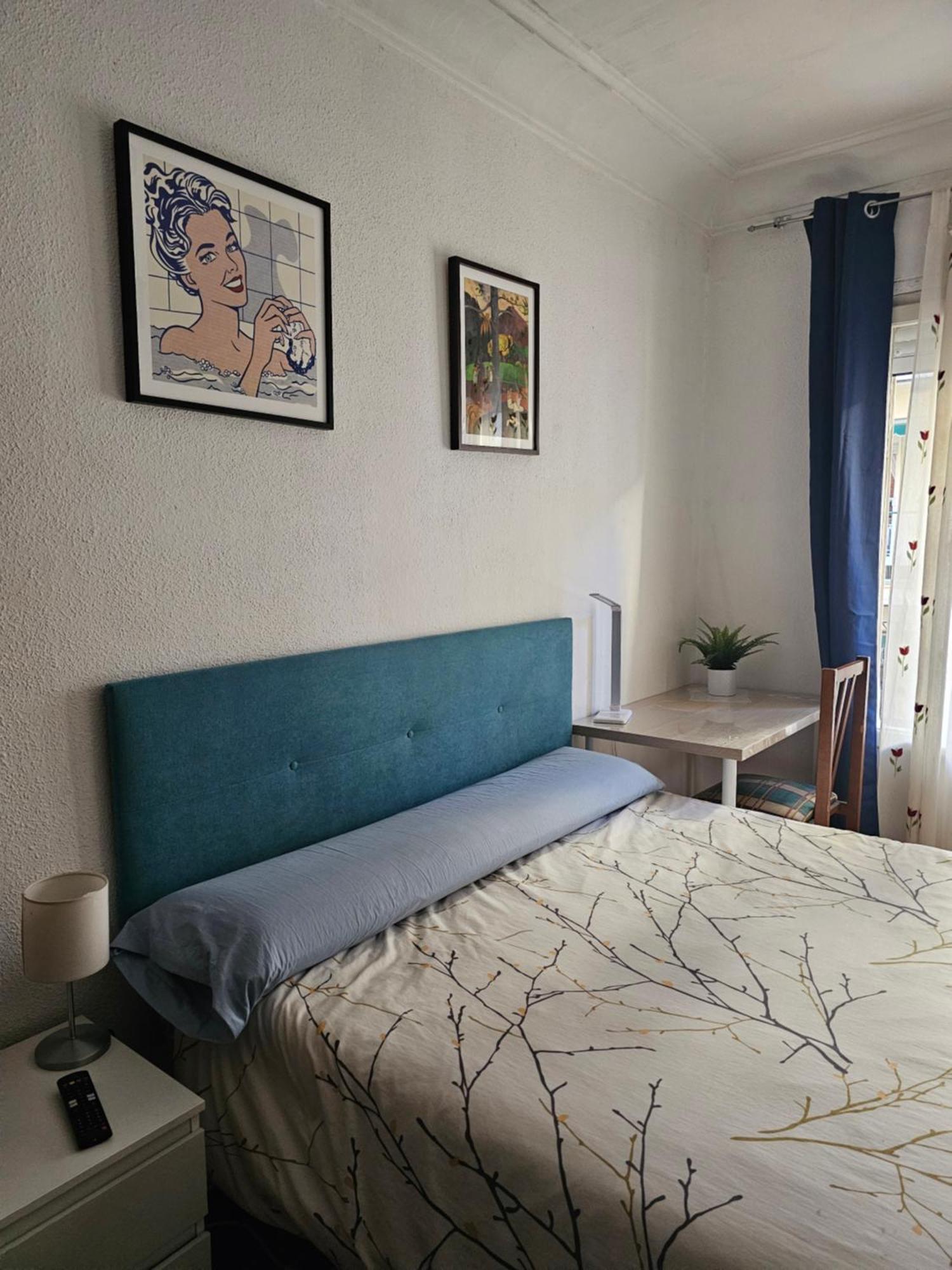Bed and Breakfast Centrica Habitacion à Madrid Extérieur photo